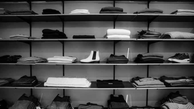 Cum verifici un produs online fără să cazi în plasa review-urilor false Cum verifici un produs online fără să cazi în plasa review-urilor false