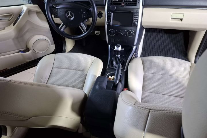Rent a car Aeroport Iași: ce mașină alegi pentru un drum de câteva sute de kilometri
